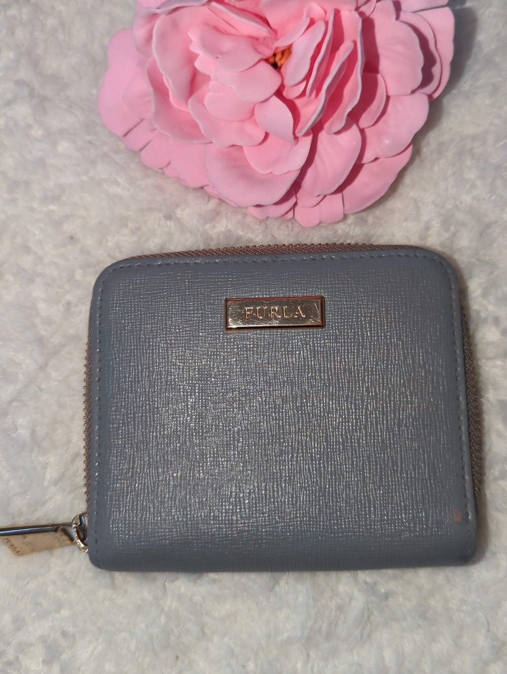 Furla Grey Taupe Saffiano Leather Zip-Around Compact Wallet - Picture 2 of 6